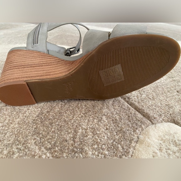 Crown Vintage sandals - Picture 4 of 4